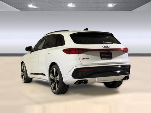 Glacier White Metallic 2026 Audi SQ5 3.0T Premium Plus
