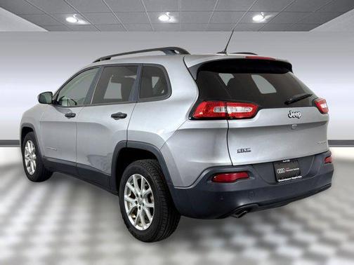 2017 Jeep Cherokee Sport