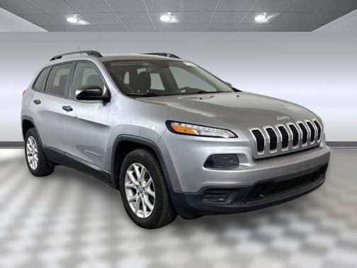 2017 Jeep Cherokee Sport