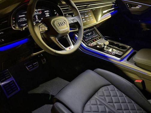 Mythos Black Metallic 2026 Audi SQ7 4.0T Premium Plus