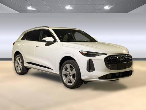 2025 Audi Q5 Premium Plus TFSI quattro S tronic