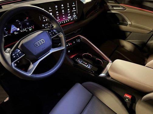 2025 Audi Q5 Premium Plus TFSI quattro S tronic