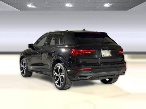 Mythos Black Metallic 2023 Audi Q3 45 S line Premium Plus
