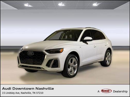 Glacier White Metallic 2023 Audi Q5 45 S line Premium Plus