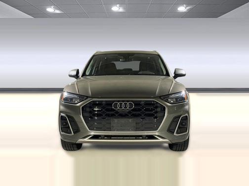 Chronos Gray Metallic 2023 Audi Q5 45 S line Premium Plus