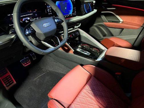 2025 Audi SQ5 3.0T Prestige