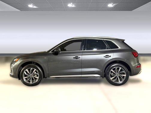 2023 Audi Q5 45 S line Premium