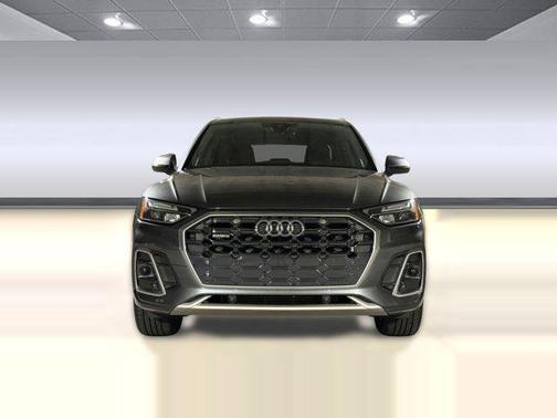 2023 Audi Q5 45 S line Premium