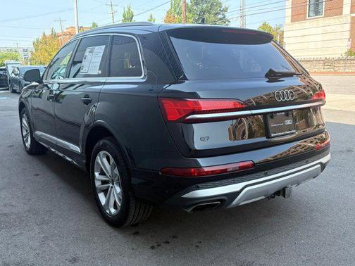 2025 Audi Q7 55 Prestige