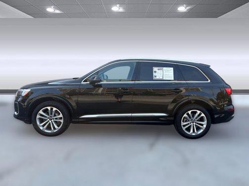 2025 Audi Q7 55 Prestige