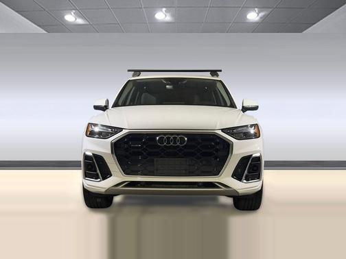 Ibis White 2022 Audi Q5 45 S line Premium
