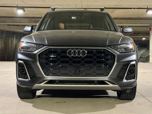 Daytona Gray Pearl Effect 2022 Audi Q5 45 S line Premium