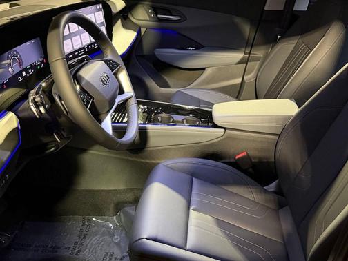 Daytona Gray Pearl Effect 2026 Audi Q3 TFSI quattro S tronic