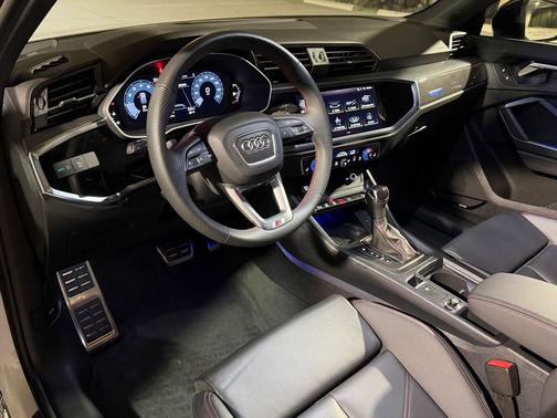 Glacier White Metallic 2025 Audi Q3 45 S line Premium Plus