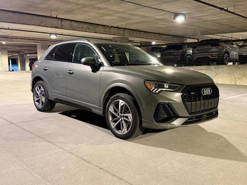 2025 Audi Q3 Premium 45 TFSI S line quattro Tiptronic