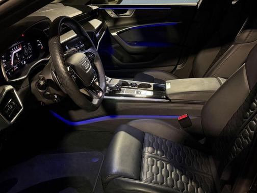 Mythos Black Metallic 2024 Audi RS 7 4.0T Performance