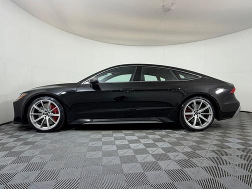 Mythos Black Metallic 2024 Audi RS 7 4.0T Performance