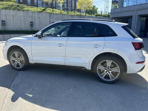 2025 Audi Q5 45 S line Premium