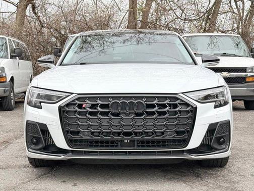 2022 Audi S8 4.0T