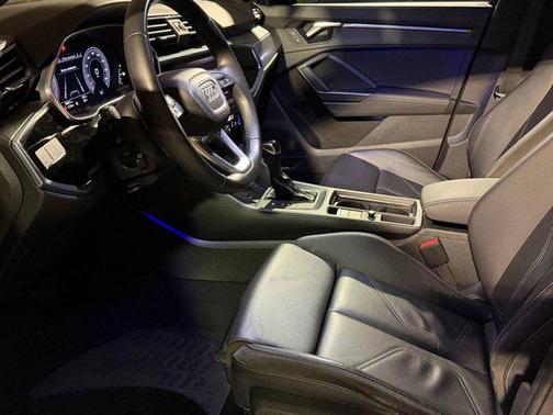 Glacier White Metallic 2021 Audi Q3 45 S line Premium Plus