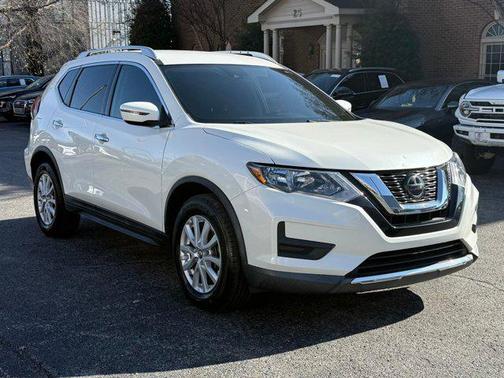 2020 Nissan Rogue SV