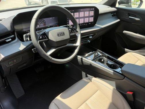 Mythos Black Metallic 2026 Audi Q3 TFSI quattro S tronic