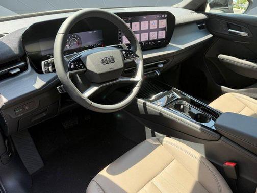 Mythos Black Metallic 2026 Audi Q3 TFSI quattro S tronic