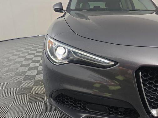 2018 Alfa Romeo Stelvio Ti