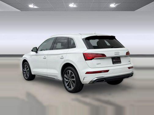2023 Audi Q5 45 S line Premium Plus