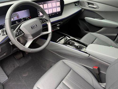 Daytona Gray Pearl Effect 2026 Audi Q3 TFSI quattro S tronic