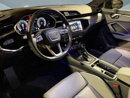 Mythos Black Metallic 2024 Audi Q3 45 S line Premium Plus