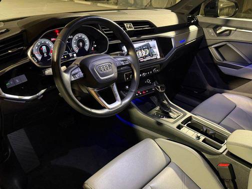 Mythos Black Metallic 2024 Audi Q3 45 S line Premium Plus