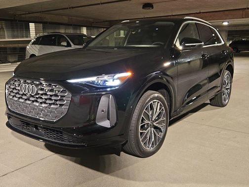 2025 Audi Q5 Premium Plus