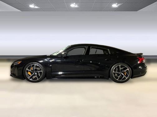 Mythos Black Metallic 2024 Audi RS e-tron GT quattro