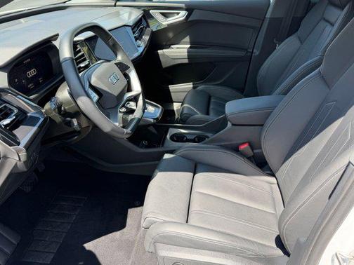 Glacier White Metallic 2023 Audi Q4 e-tron Sportback Prestige 50 quattro