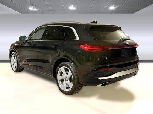 2025 Audi Q5 Prestige TFSI quattro S tronic