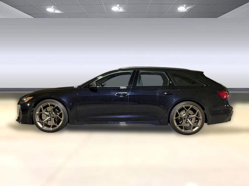 Sebring Black Crystal Effect 2024 Audi RS 6 Avant 4.0T