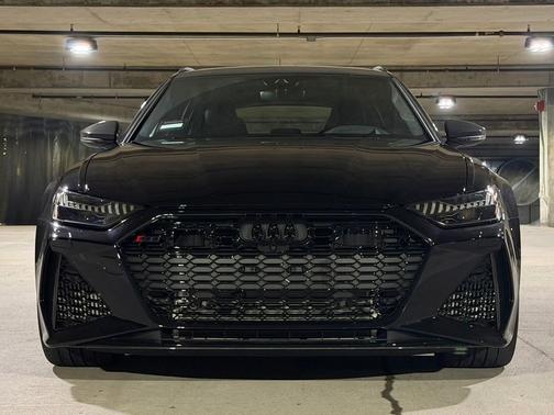 Sebring Black Crystal Effect 2024 Audi RS 6 Avant 4.0T