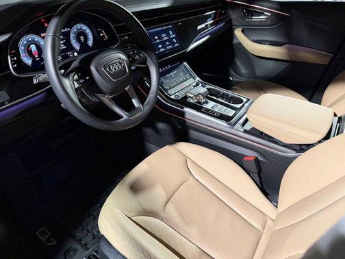 2025 Audi Q7 45 Premium