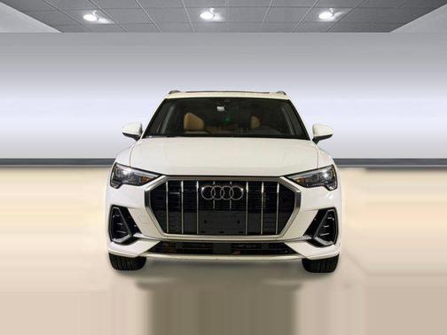 Ibis White 2022 Audi Q3 45 S line Premium