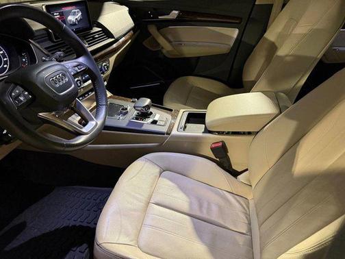 2018 Audi Q5 2.0T Premium Plus