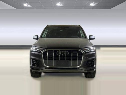 Samurai Gray Metallic 2023 Audi Q7 55 Premium Plus