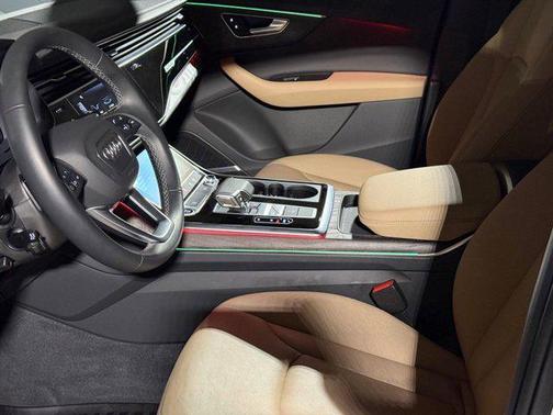 2025 Audi Q7 45 Premium