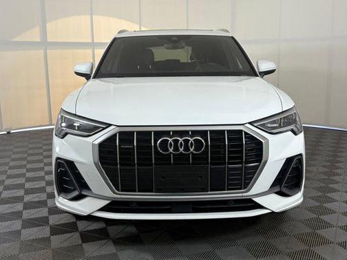 2023 Audi Q3 Premium 45 TFSI S line quattro Tiptronic