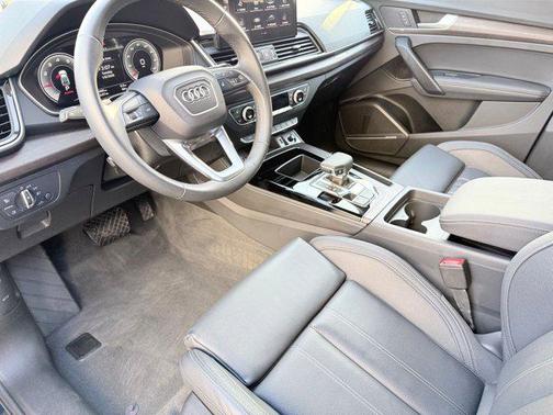2024 Audi Q5 45 S line Premium Plus
