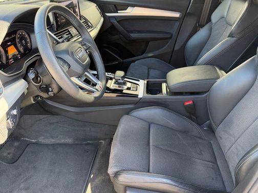 2023 Audi Q5 55 S line Prestige