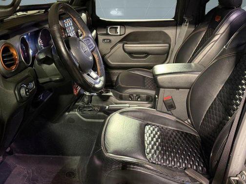 Sting-Gray Clearcoat 2022 Jeep Gladiator Mojave 4x4