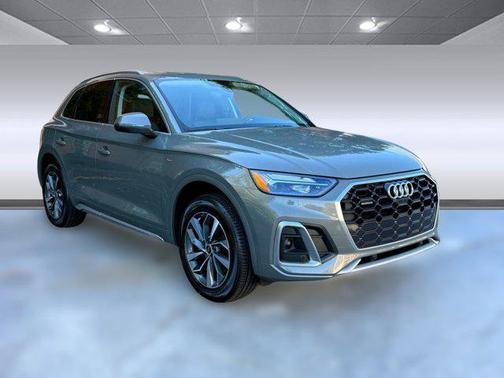 2023 Audi Q5 45 S line Premium Plus