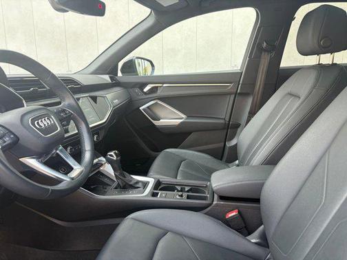 2023 Audi Q3 45 S line Premium Plus