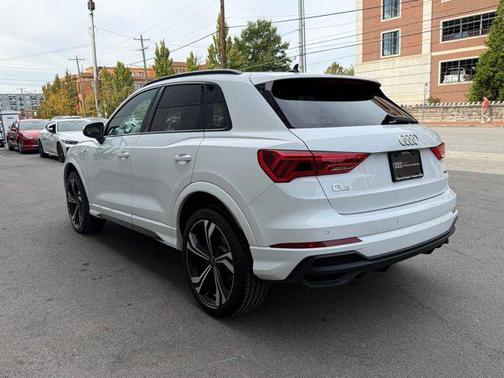 2024 Audi Q3 45 S line Premium Plus
